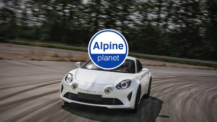 Alpine A110 en mode  Track + Dérive en mode  Track +Dérive