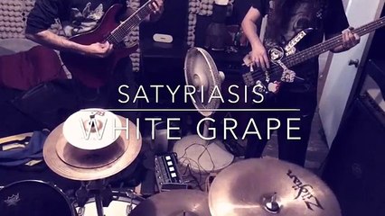 SATYRIASIS White Grape