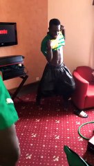 Encore une autre vidéo de Idrissa Gana Guèye