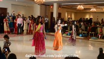 Beautiful Girls Dance Pakistani Wedding '' 18 Baras Ki Kanwari '' HD