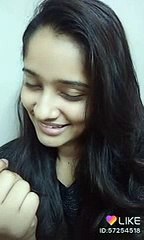 Beautiful indian girl expressions lipsing battle beautiful girl viral whatsapp viral video