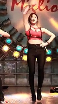 Beautiful korean Girl Se-xy dance in K-Pop - Bad Girl Good Girl
