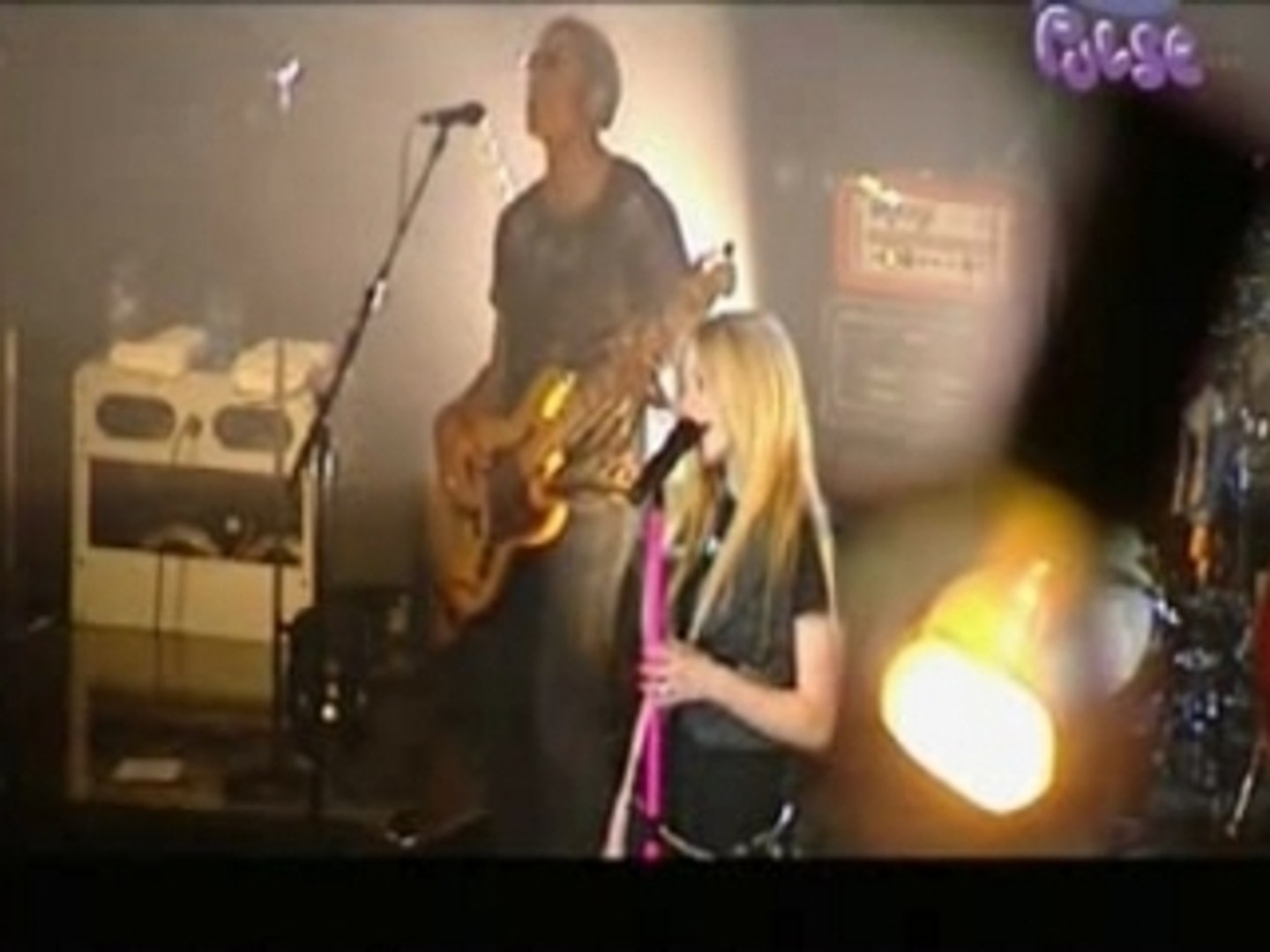 Avril Lavigne When You Re Gone Live In Paris Video Dailymotion