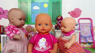 Nenuco Bebé que hace pipí y popó de verdad Nenuco Merienditas Vídeos de bebés Nenuco Doll toys