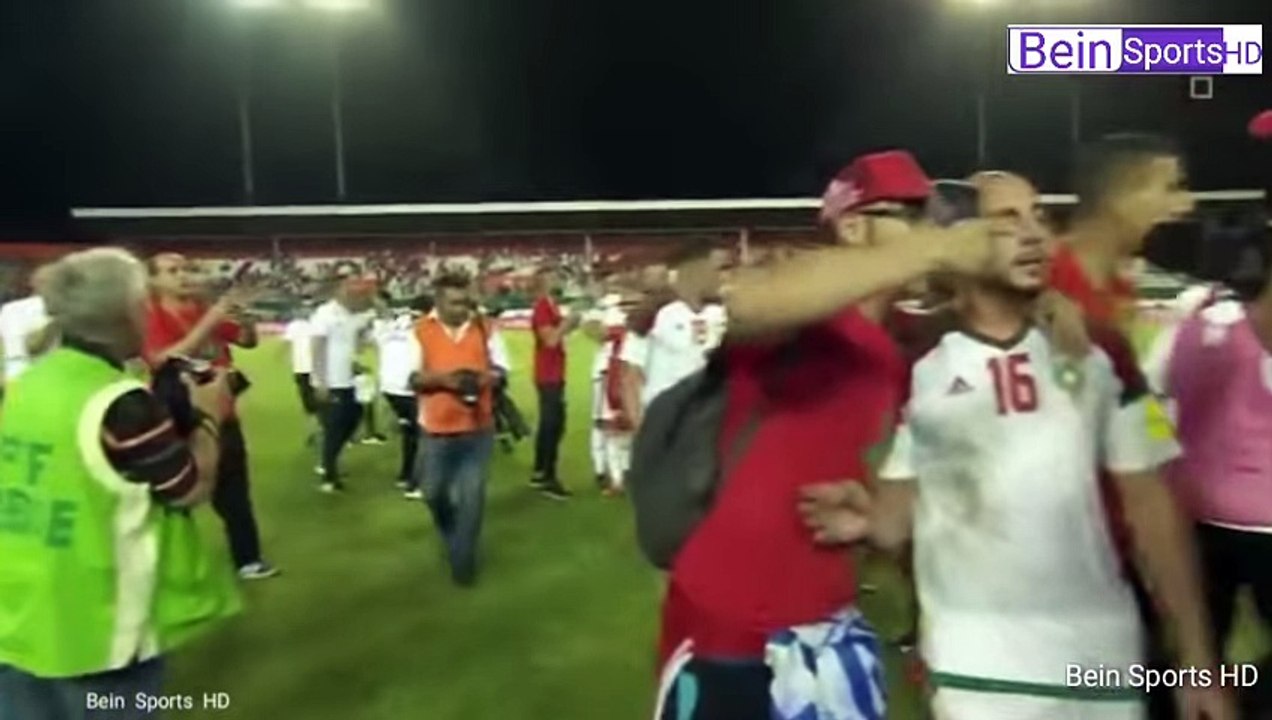 شاهد فرحة لاعبى المنتخب المغربي بعد التأهل الي كأس العالم 2018د