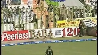 Pakistan vs India 2004 Samsung Cup 3rd ODI Match Highlights