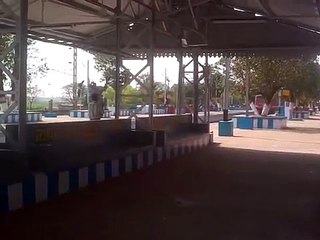 3152 Down Jammu Tawi- Kolkata Express cruising through Talit station.3gp