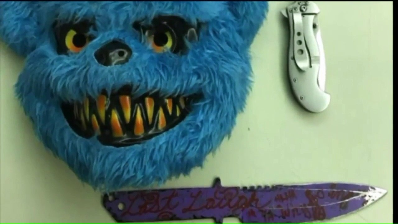 Mask-Wearing Teen Armed with Knife Arrested Outside of High School