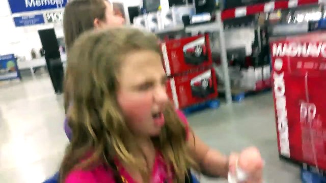 Prank on Kids - Toddler Bath and Shower Fun - Girls Shopping - Swimming in Pool