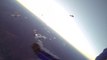 2 avions se percutent en vol avec 11 passagers sauvés en sautant en parachute !