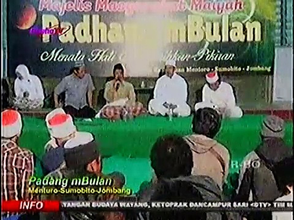 Ceramah Cak Nun Majelis Maiyah Padhang mBulan MENATA HATI MEMBERSIHKAN PIKIRAN