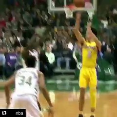 Lonzo Ball triple-double