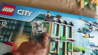 Lego City Police Bulldozer Break-in Time Lapse Build and Play