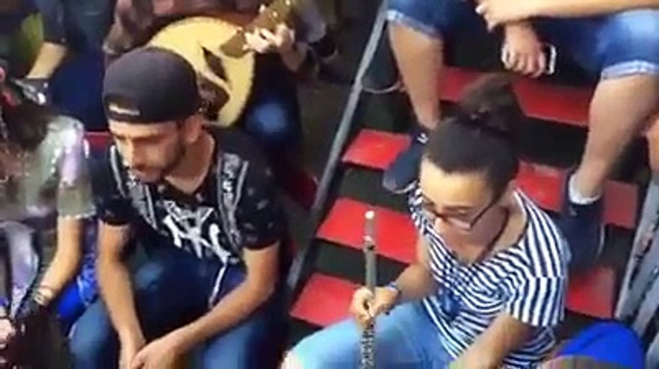 Raconte-Arts. Un  moment de détente excellente ambiance