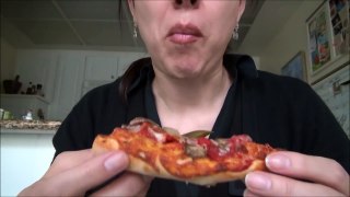 ASMR: American-style Pizza | Eating Sounds