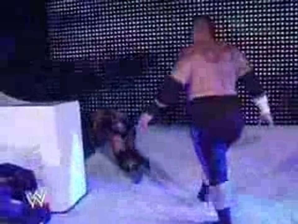 Cyber Sunday 2007 Triple H vs Umaga Part1