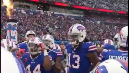 Bills get HYPED UP running out of the tunnel