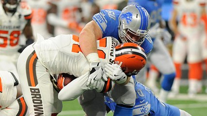 Jamie Collins comes up with an interception vs. Matthew Stafford