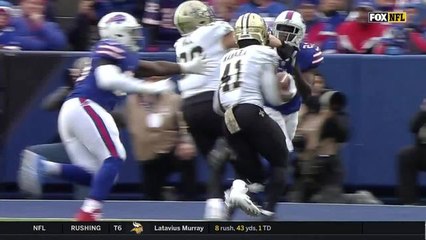 Kamara literally powers THROUGH defenders for a 5-yard TD