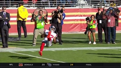 Sterling Shepard leaps into the air for 26-yard catch