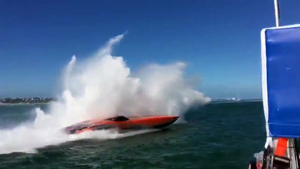 Super Boat Crashes During Race in Key West