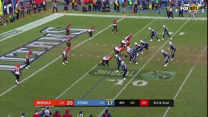 DeMarco Murray somehow extends ball over goal line for go-ahead TD