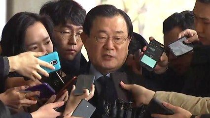 [현장영상] '청와대 뇌물' 이병기 前 국정원장 검찰 출석 / YTN