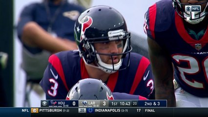 Lamar Miller explodes into Rams' secondary for 18-yard gain