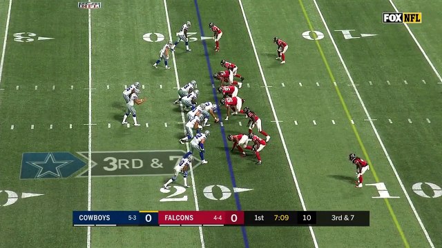 Dallas Cowboys quarterback Dak Prescott spins out of trouble, finds fullback Rod Smith for first down