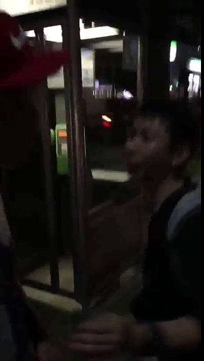 衝撃映像 イキリオタク Dqnにケンカを売り無事ワンパンkoｗｗｗ Twitterで話題 Video Dailymotion