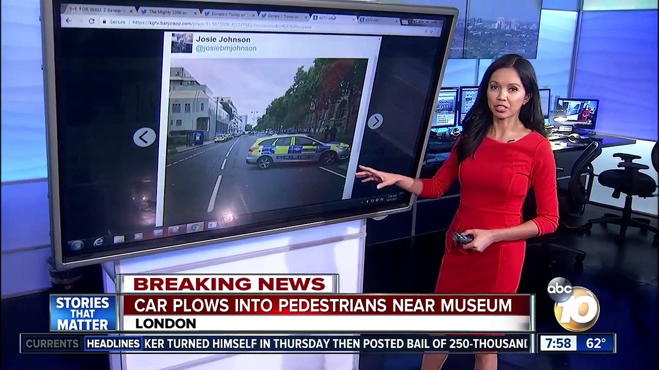 Car Plows into Pedestrians Near Museum-XT5f1kRi6_g