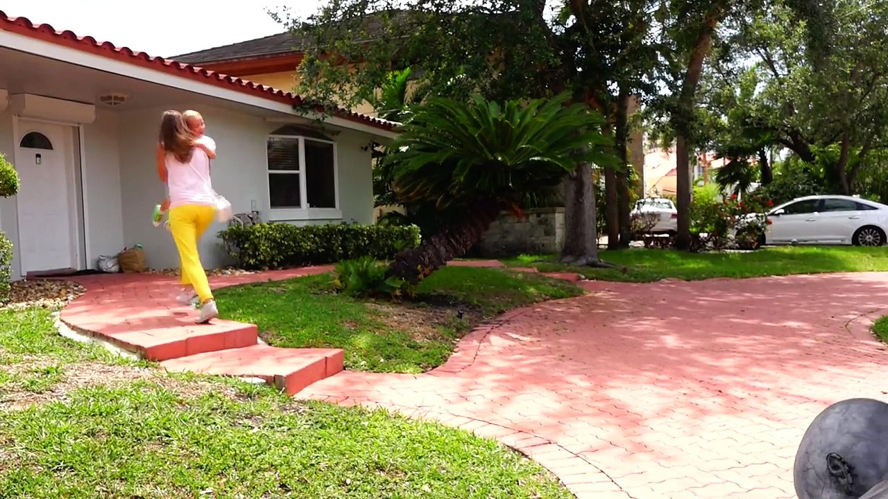 NERF WAR - Zombie Apocalypse НЕРФ ВОЙНА - Зомби Апокалипсис-jqk0wu6_kwE