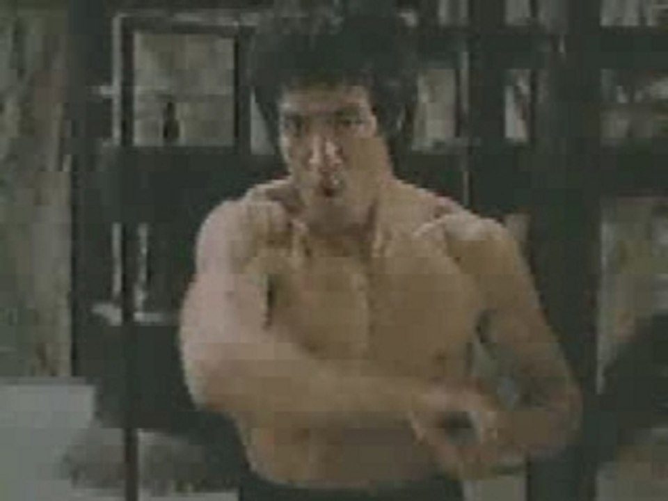 VIDEO BRUCE LEE NUNCHAKU