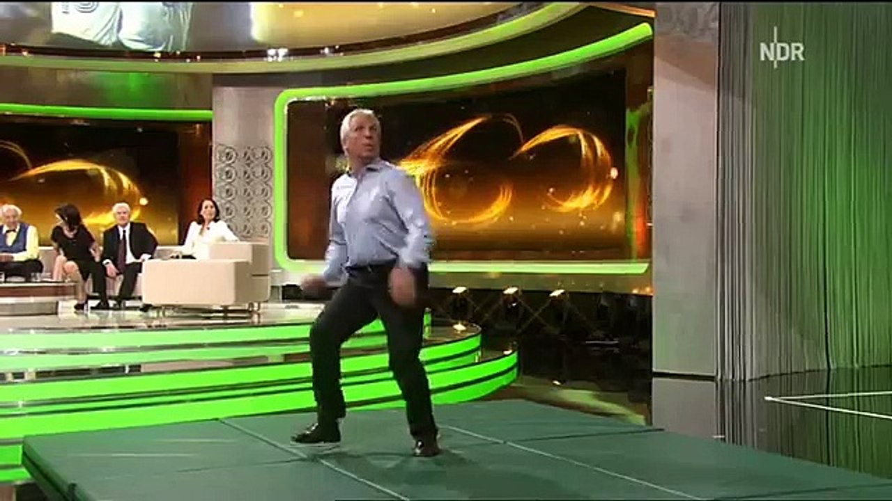 66-year-old Klaus Fischer Scores A Stunning Scissor Kick In The Studio!