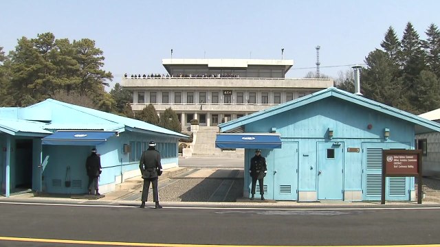 [속보] 판문점 통해 북한군 1명 귀순...총격받아 긴급후송 / YTN