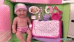 Poupon Newborn Mange sa Purée Accessoires Lit de bébé et Armoire Jouets