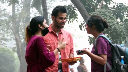 "Mein Kutte Ko Dene Wali Thi" TWIST (Pranks In India )