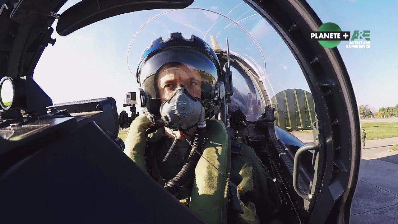 ECOLE DE GUERRE, ECOLE DES CHEFS - Gilles