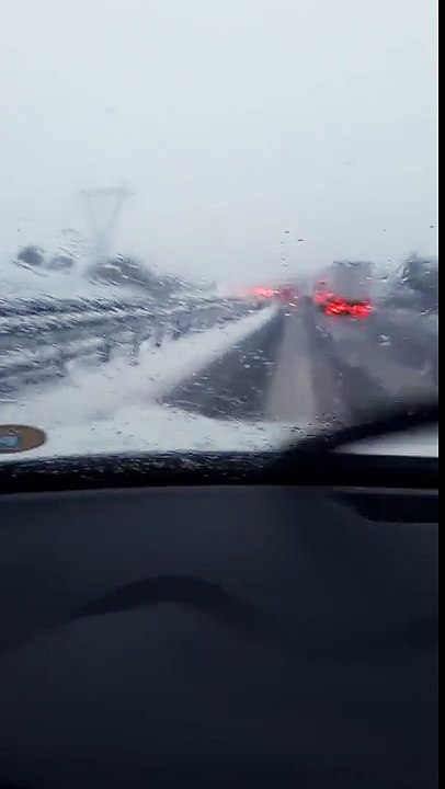 Snijeg na cesti prema Zagrebu