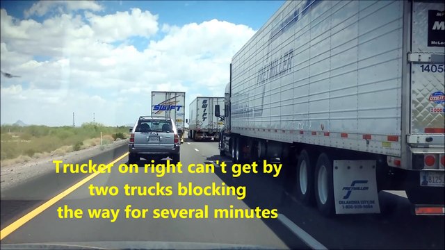 Un chauffeur de camion oblige un autre routier à se laisser doubler