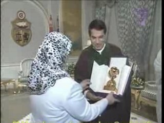 Tunisie Le président ben ali accueille une femme voilée 2