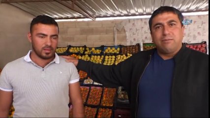 Yolda 4 Bin Lira Bulup Sahibine Ulaştıran Genç