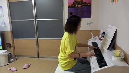 あやなんの喜怒哀楽ピアノ演奏（笑）