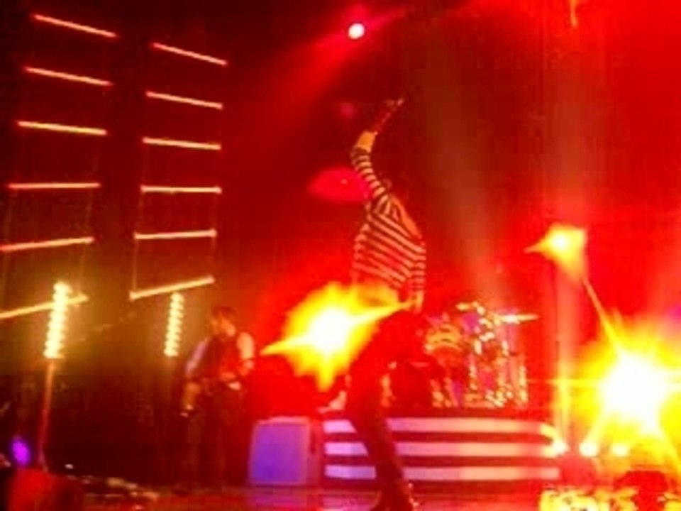 C'EST PAS COMME CA (2) SUPERBUS NANCY ZENITH