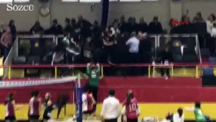 Bahçelievler Voleybol maçında olay!..