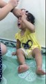 Cute Baby Donnot Crying when Mom slap her