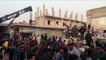 Al menos 53 civiles muertos en bombardeos en mercado en Siria