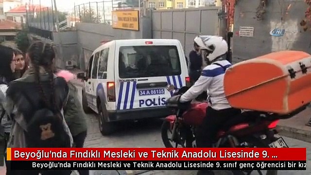Beyoğlu'nda Fındıklı Mesleki ve Teknik Anadolu Lisesinde 9. Sınıf Genç Öğrencisi Bir Kız Pencereden...