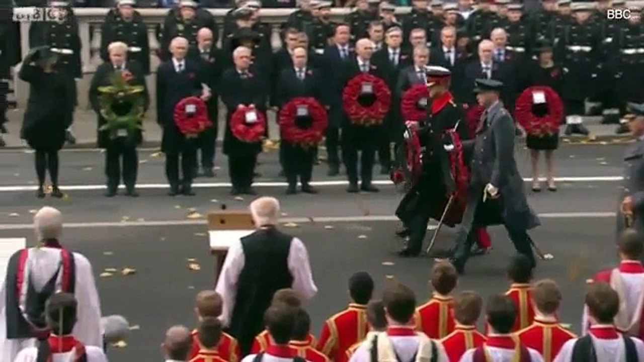 Le prince Harry fait polémique à cause de...sa barbe !