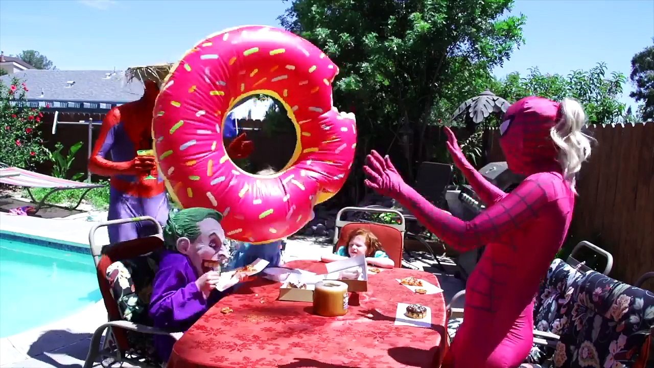 Superhero Compilation! Maleficent in love with Batman! Princess vs villains wedding! w/ frozen elsa